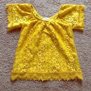 Super cute mustard colored shirt